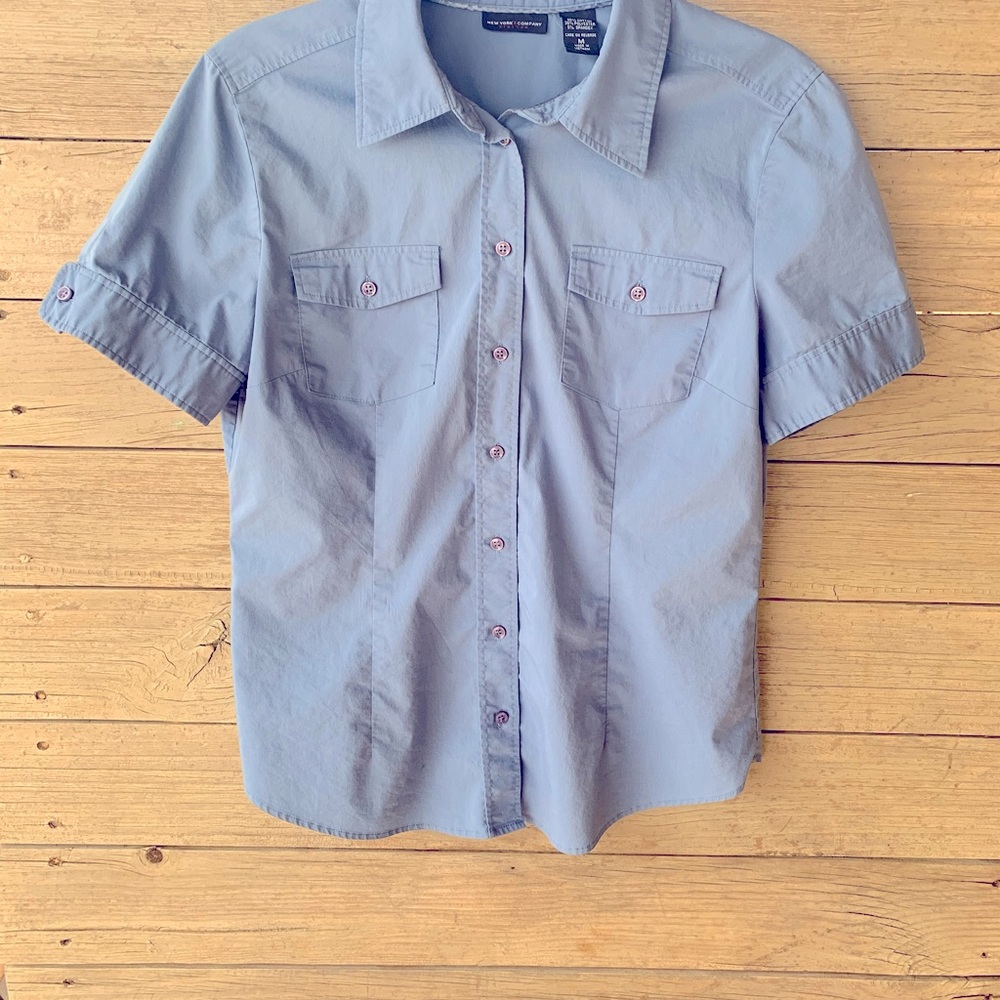New York and Company Button Down Blouse SzM